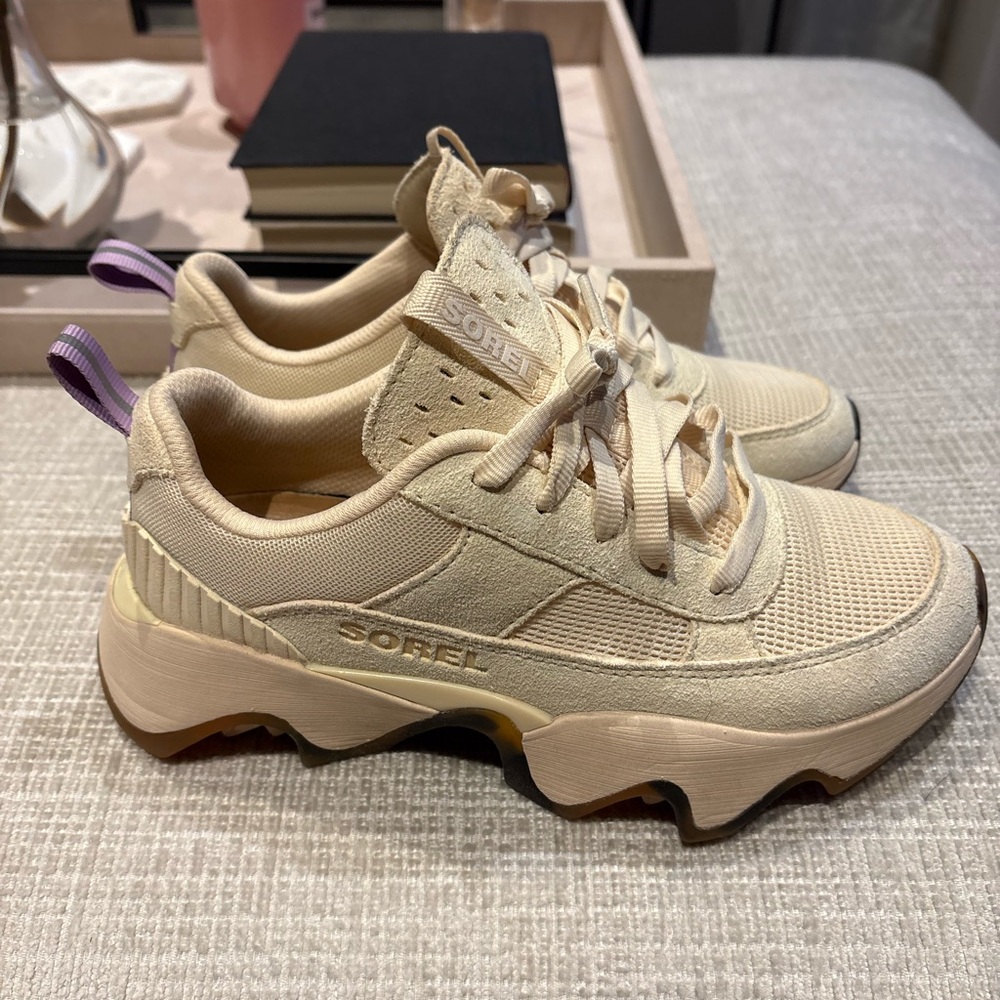Tan/leopard/lavender Sorel tennis shoes